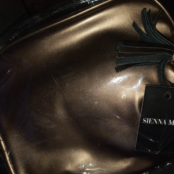 Sienna Mae Bronze Zipper Cosmetics Bag NWT - Picture 2 of 6